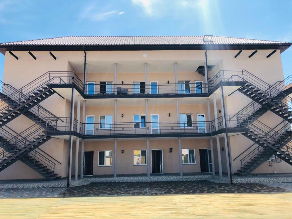 Rapana Hotel Zatoka Exterior photo